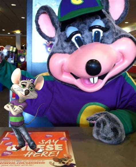 is chuck e cheese a rat or a mouse
